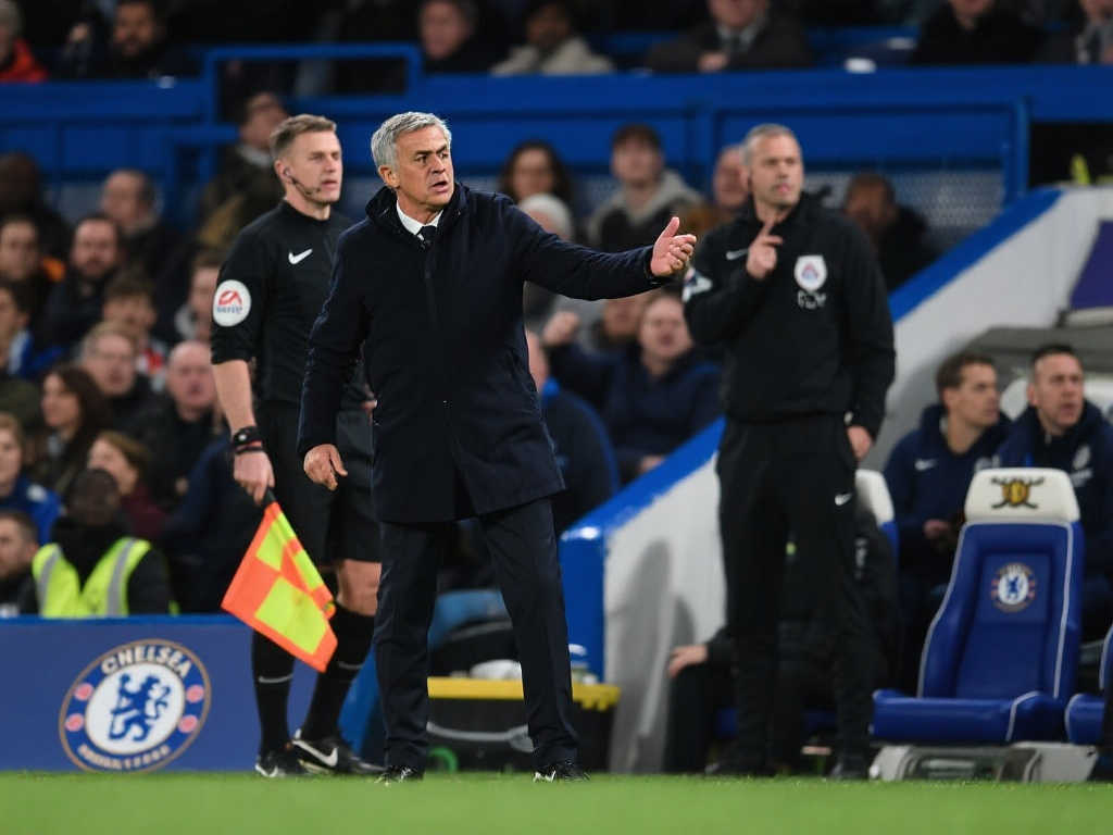 穆里尼奥赛后怒斥裁判‘傲慢’,感叹全世界都在针对他 穆里尼奥赛后怒斥裁判‘傲慢’,感叹全世界都在针对他